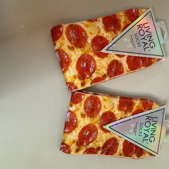 Living Royal Pizza Pattern Socks - NWT - Picture 3 of 7